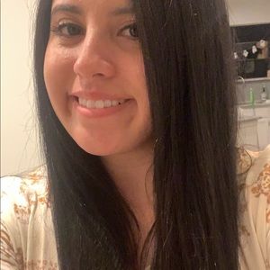 Meet your Posher, Ester